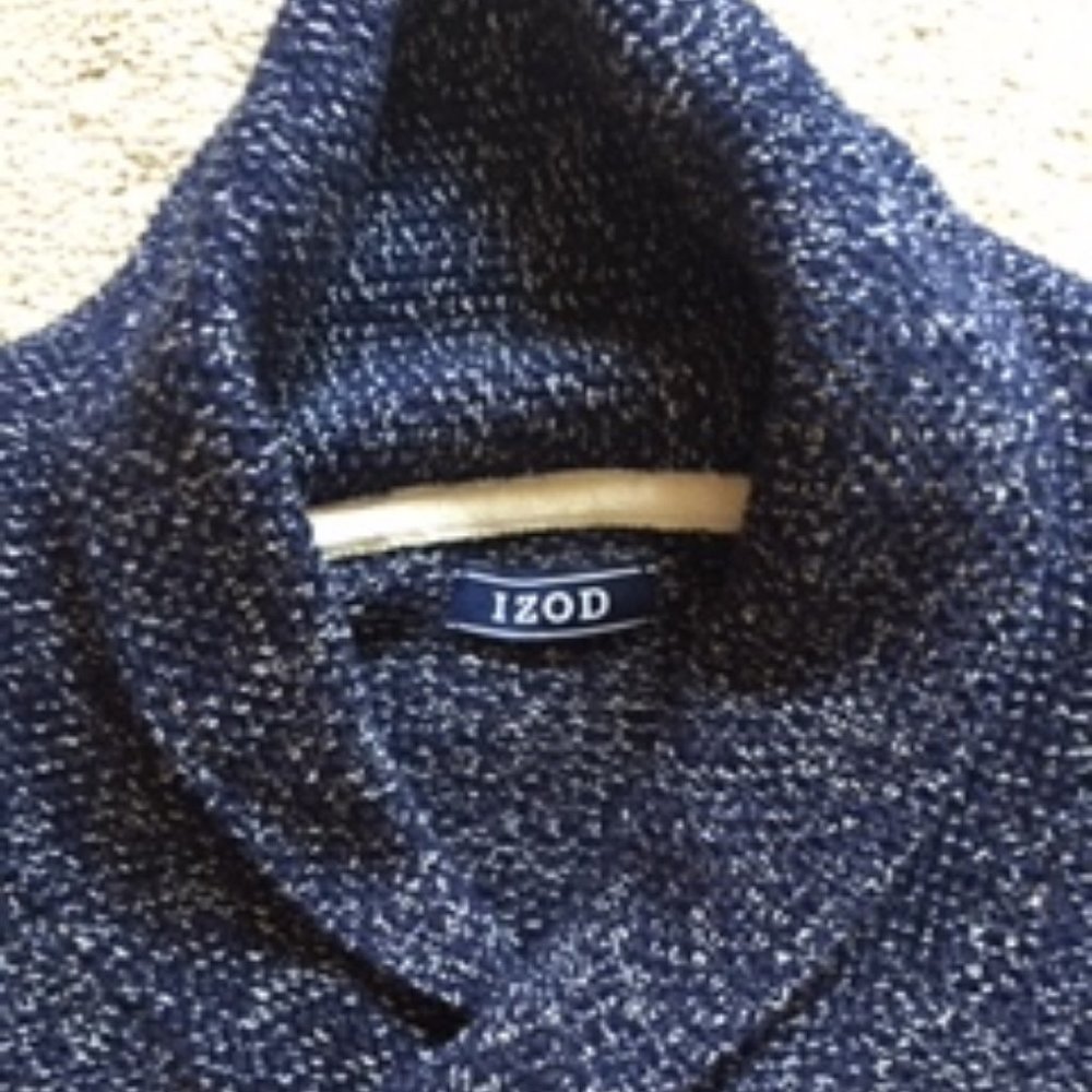 Mens IZOD Size Small sweater